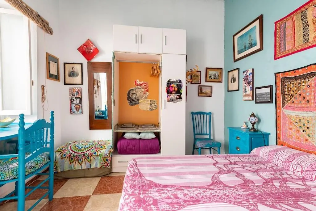 Homestay Habitaciones La Pepa Cadiz